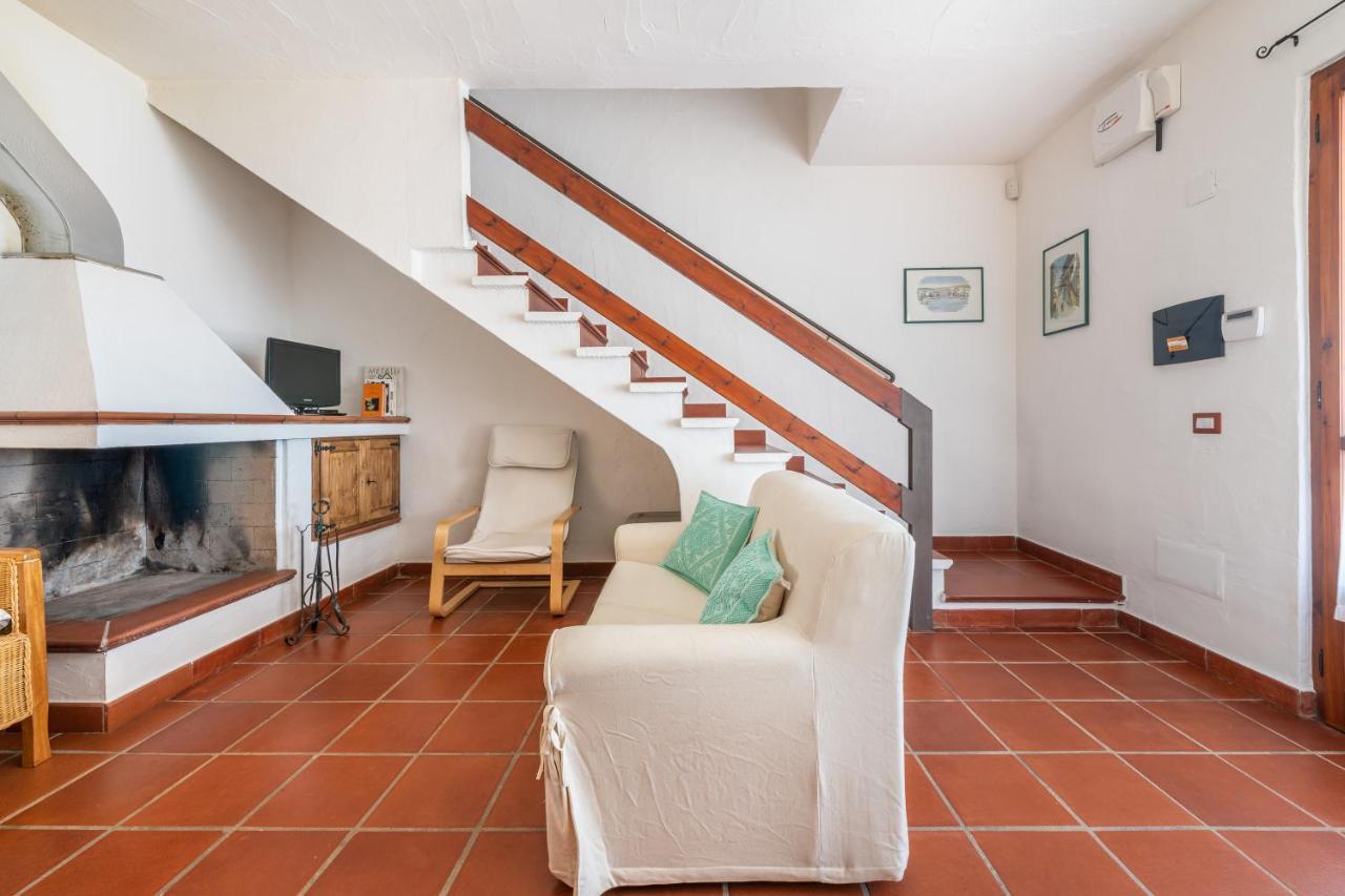 Damiano Holiday House Porto Columbu - Perd'E Sali エクステリア 写真
