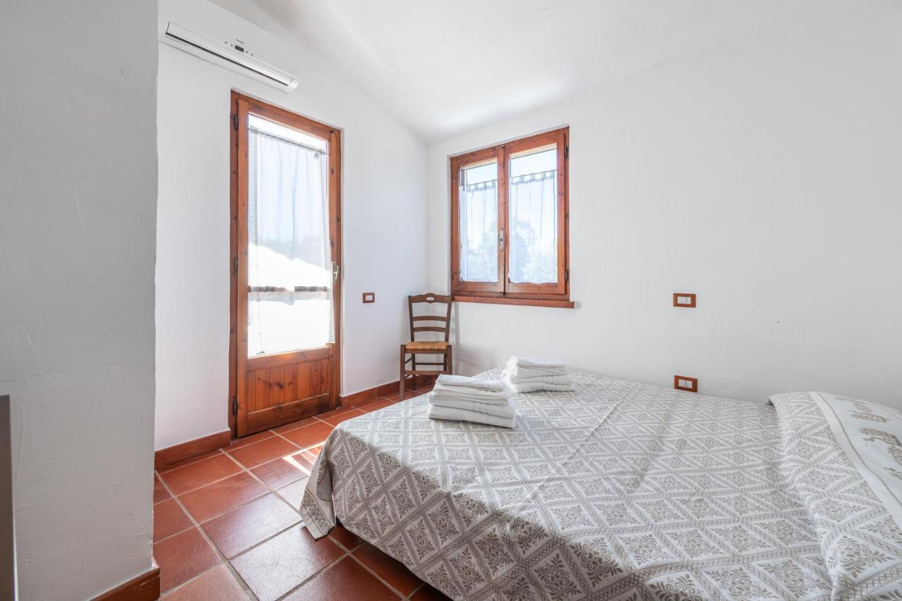 Damiano Holiday House Porto Columbu - Perd'E Sali エクステリア 写真
