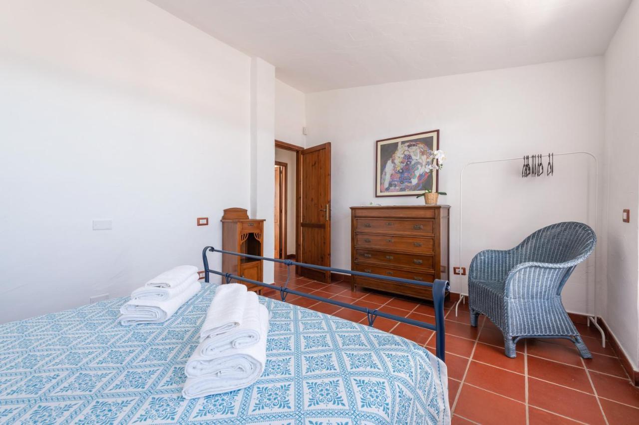 Damiano Holiday House Porto Columbu - Perd'E Sali エクステリア 写真
